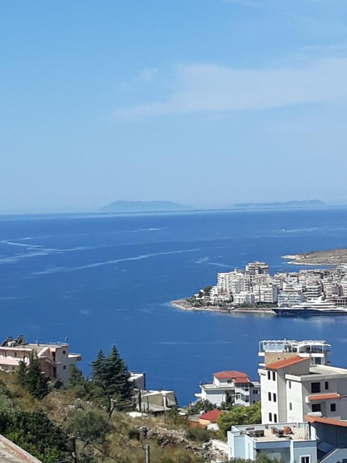 Denni’s Home Sarandë Eksteriør billede