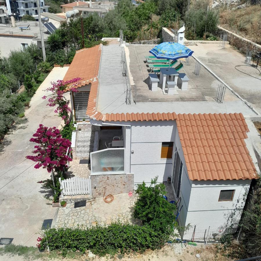 Denni’s Home Sarandë Eksteriør billede