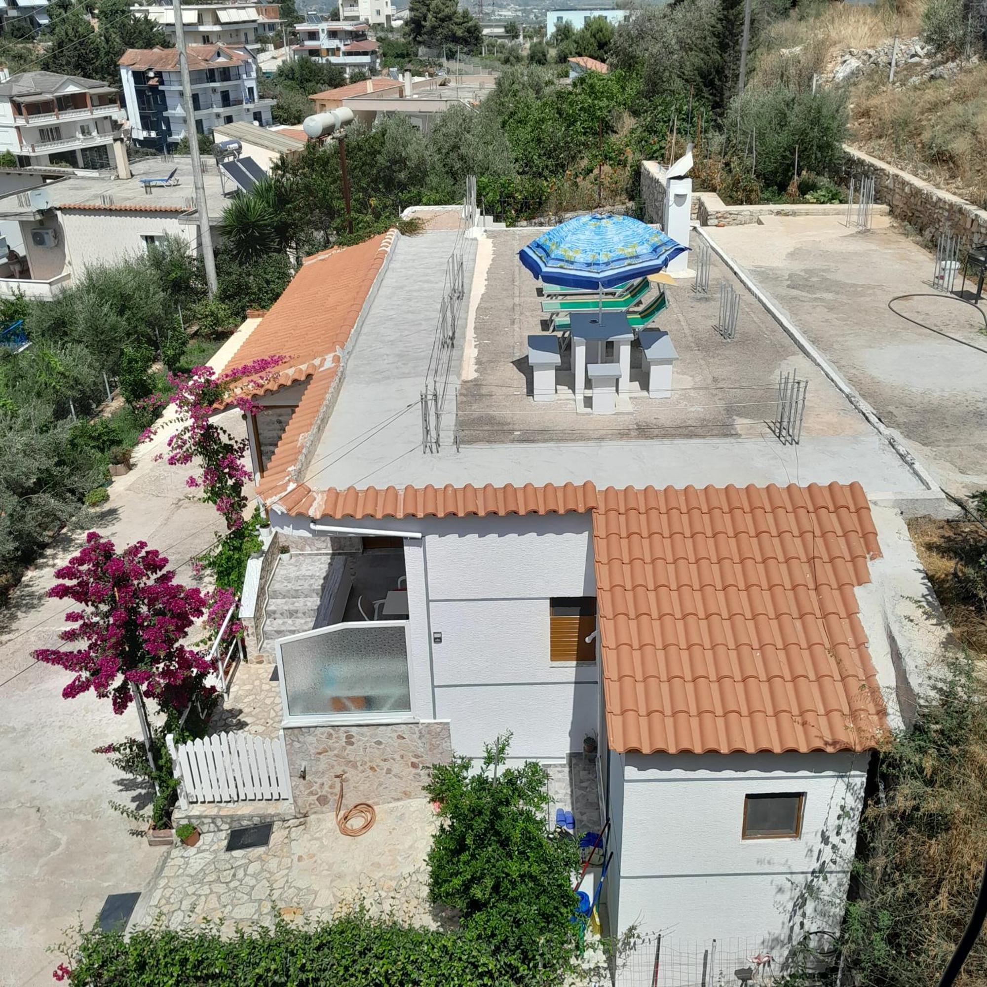 Denni’s Home Sarandë Værelse billede